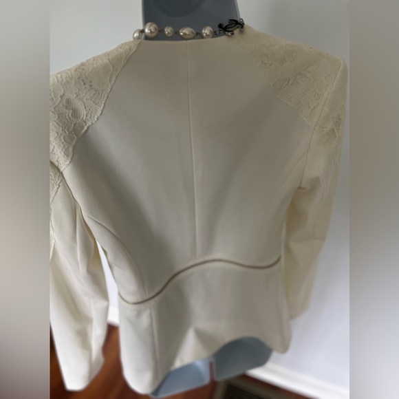 Grace Element Women's White Blazer Jacket - Picture 12 of 16